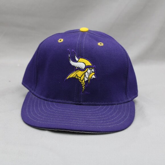 Minnesota Vikings Hat (VTG) - Classic Logo by Annco - Fitted Size 7 - Picture 1 of 9